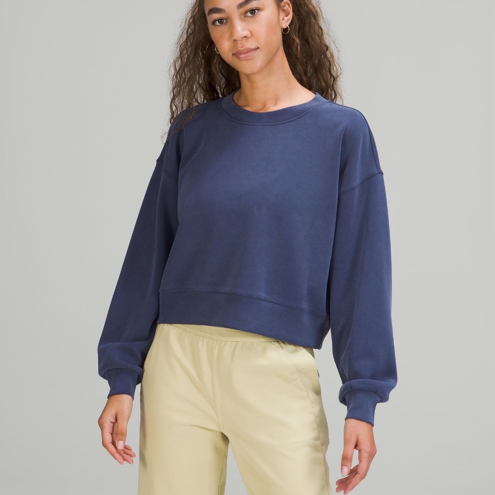 NWT lululemon perfectly oversized cropped crew softstreme size 12 (night sea)